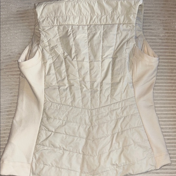 Smartwool Women's Cream Hooded Vest - Picture 7 of 9